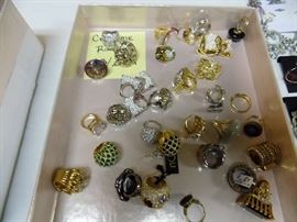 costume rings