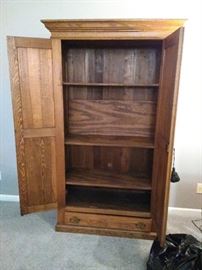 Wooden Furniture Display/Storage Piece  https://www.ctbids.com/#!/description/share/8438