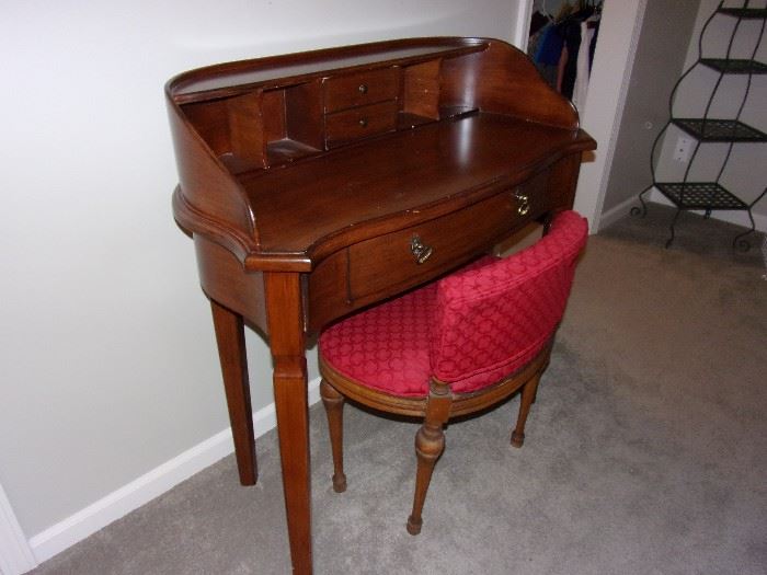 Small secretary writing desk & chair