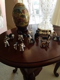 Miniture porcelain dogs