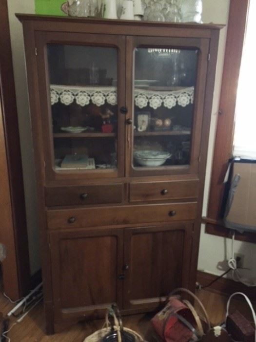 Nice antique display/storage cabinet