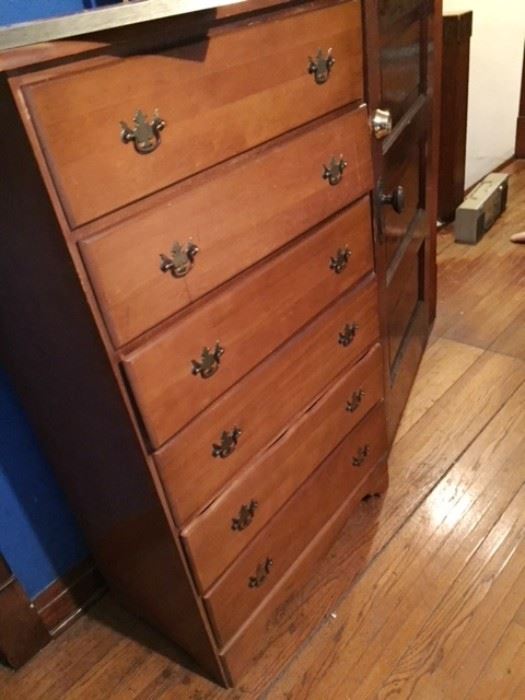 Nice seven drawer dresser