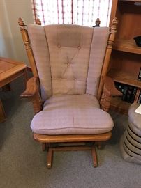 Large Like New Rocker 