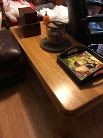 Matching Like New Coffee Table and Matching End Tables