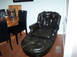 BLACK LEATHER CHAIR & OTTOMAN