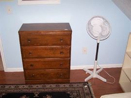 SMALL CHEAT OF DRAWERS & FAN