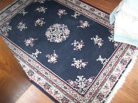 ORIENTAL-STYLE AREA RUG