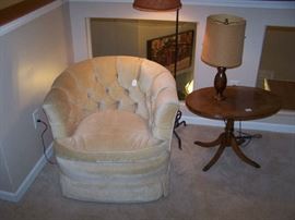 EASY CHAIR, PEDESTAL COFFE TABLE & LAMPS