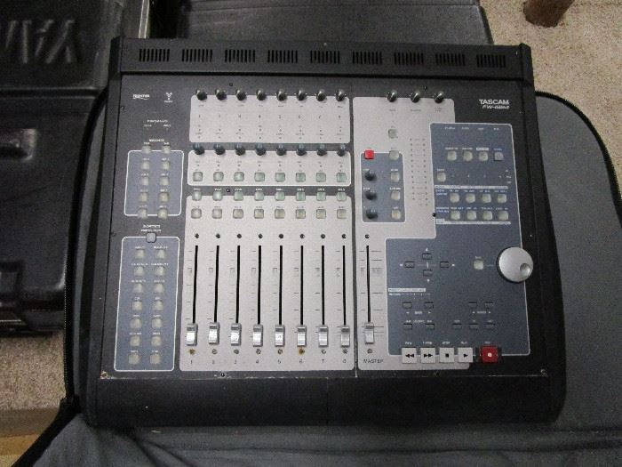 Mixer, TASCAM Model MM-100 16 channel Mixer    http://www.ctonlineauctions.com/detail.asp?id=683640