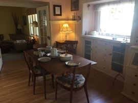 Dux Mid-Century Dining Table with Sliding Extension