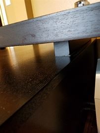 The connection for the desk pieces