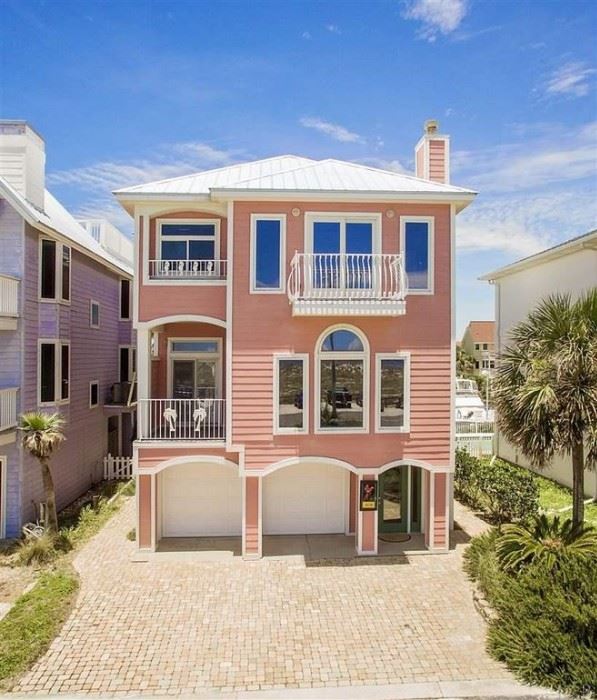 YOU'LL KNOW YOU ARE HERE WHEN YOU SEE THE PINK HOUSE JUST A FEW DOORS DOWN FROM PEGLEG PETE'S.  THERE IS PLENTY OF PARKING ACROSS FORT PICKENS ROAD IF NEEDED.
