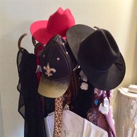 Felt youth size cowboy hat by Resistol. SAints fitted cap. Red felt western headwear.