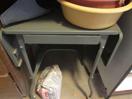 Metal Stand with drop sides