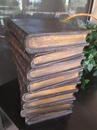 "Book-Look" Accent Table or Stand