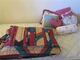 Quilt and Throw Pillows
