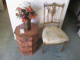 Beautiful Gold-Gilt Accent Chair