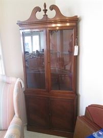 Corner China Cabinet, Classic styling with fabulous cornice