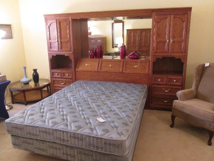 Queen Bedroom Group by "Thomasville":  Includes 2-Side Piers, Extra Large Storage Headboard, and Light Bridge.  Queen Mattress Set by Beautyrest sold separately!