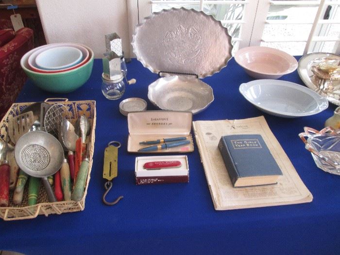 Vintage Table.  Pyrex Mixing Bowl Set, Wonderful old Cutlery, Hammered Aluminum Tray and more...