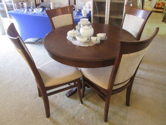 42" Dining Room Table/4 Chairs, wood with upholstered chairs and pedestal base.  1-20" Leaf