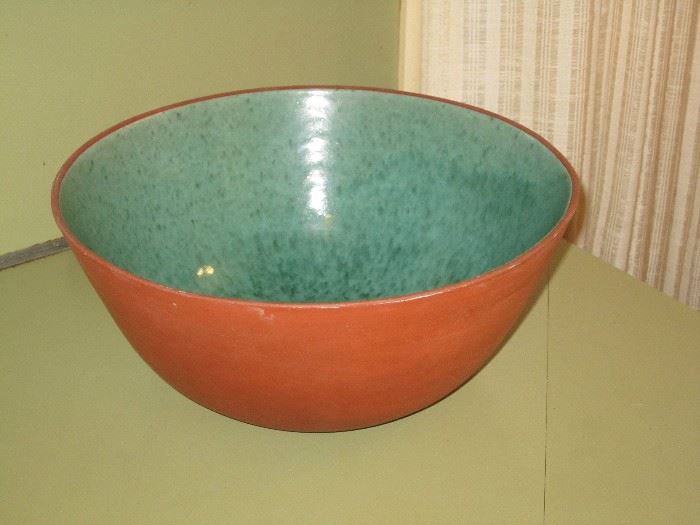 Art pottery