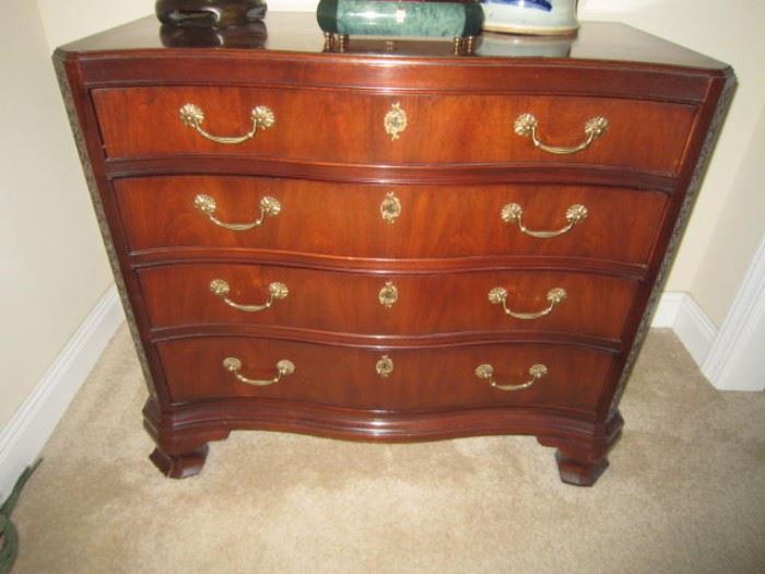 4 drawer serpentine chest