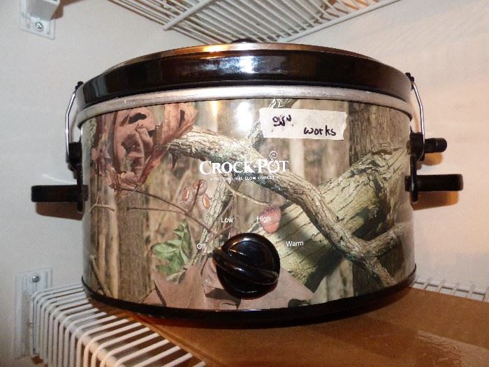 "Real Tree" Crock Pot for the hunter in your life.....