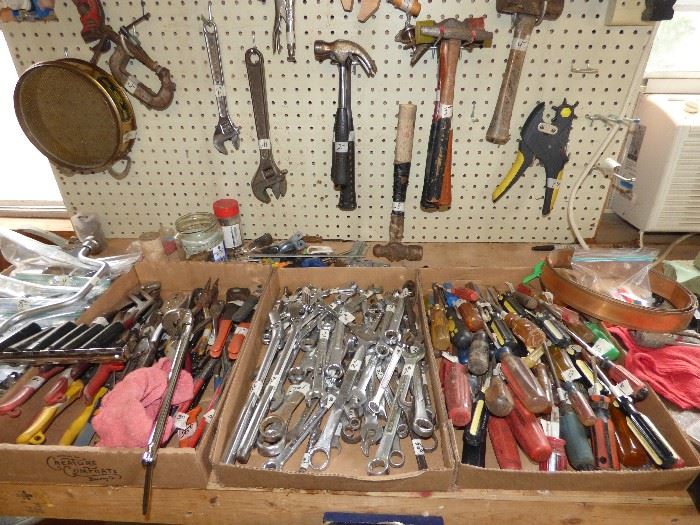 MANY hand tools !!!