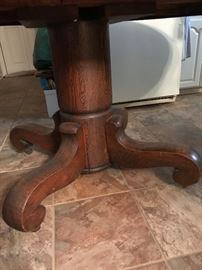 Another view of pedestal on oak table.