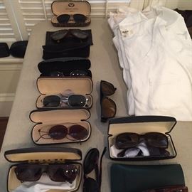 closer view of the sunglasses