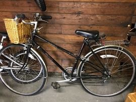 Vintage Raleigh “Richmond Lady”.