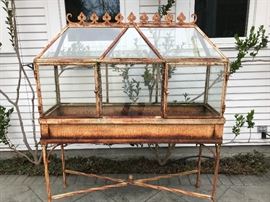 full view of the terrific yard art piece.  It measures 54"w x 17"deep x 64"high. 