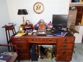 Hekman knee-hole desk.