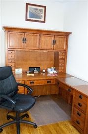 Wynwood L-shaped desk