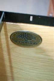 Wynwood L-shaped desk