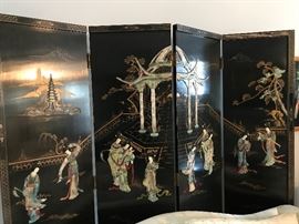 Exquisite Oriental Screen