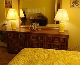 Mid Century Drexel bedroom dresser