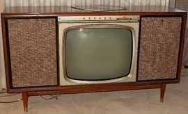 Mid Century TV console-radio and record player work!