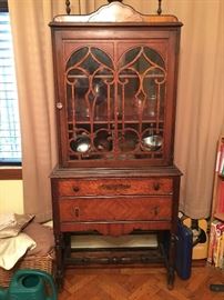 Antique china cabinet. Two drawers. Great condition. 