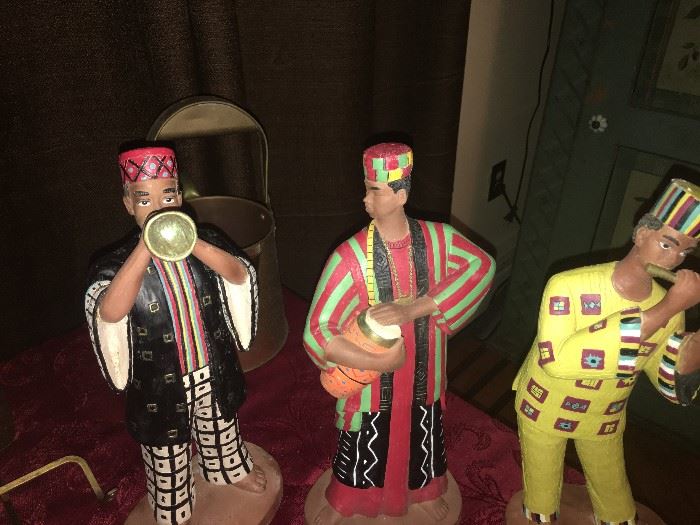 Three wise men statues. Perfect for the holidays.