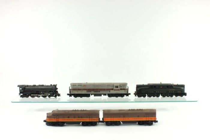 Lot 50: Lot of 5 Lionel Engines & Cars