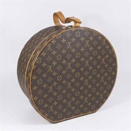 Lot 343: Louis Vuitton Monogram Boite a Chapeaux (Hat Box)