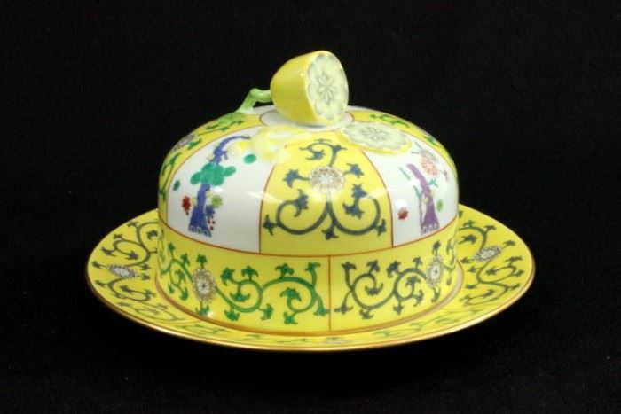Lot 338: Herend Yellow Dynasty Pattern Butter Dish