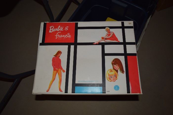 Vintage Barbie carrying case