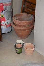 Planting pots