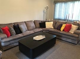 Contemporary sectional sofa & coffee table
