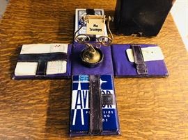 Vintage Playing Card Holder- No Trumps