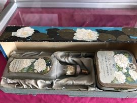 Richard Hudnut vintage toiletries