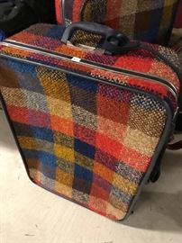 VINTAGE LUGGAGE-SUPER COOL!